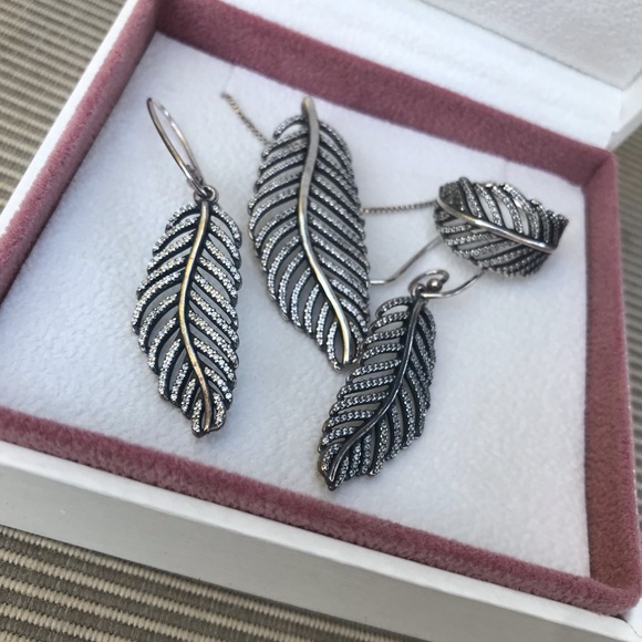 Pandora Feather Jewelry Set Necklace Earrings and Size 7 Ring - Picture 2 of 10